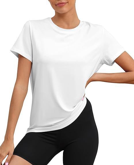 Women’s round-neck loose sports T-shirt.